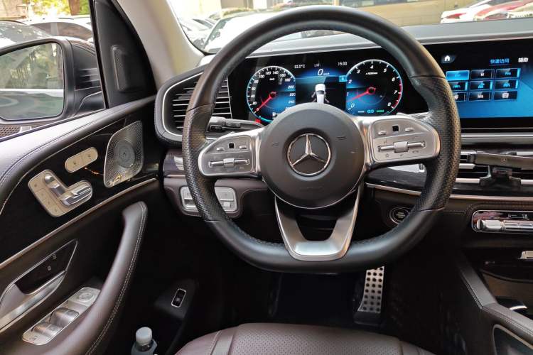 Used Mercedes-Benz GLS 2022 GLS 450 4MATIC Stylish Model Steering Wheel