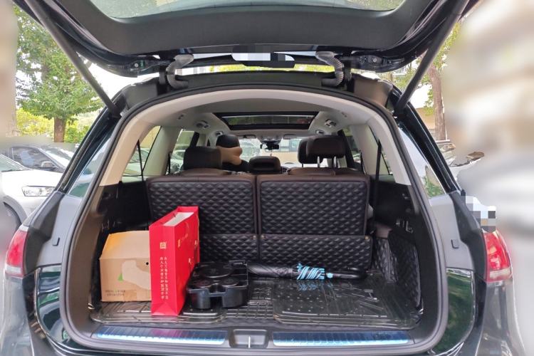 Used Mercedes-Benz GLS 2022 GLS 450 4MATIC Stylish Model Trunk