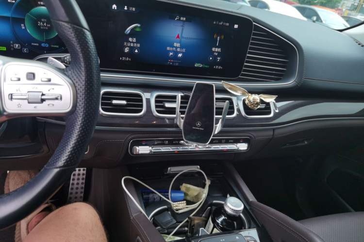 Used Mercedes-Benz GLS 2023 Refresh GLS 450 4MATIC Fashion Edition Audio And AC Panel