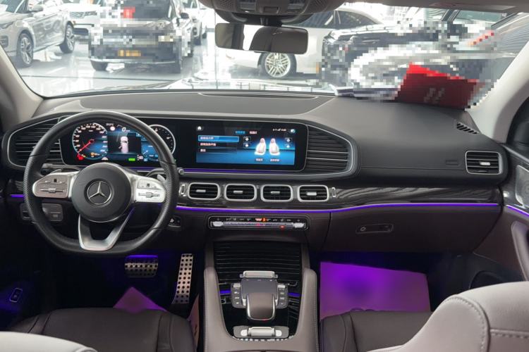 Used Mercedes-Benz GLS 2023 Second Facelift GLS 450 4MATIC Stylish Version Audio And AC Panel