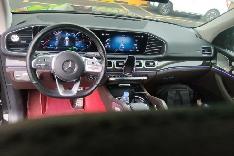 Used Mercedes-Benz GLS 2023 GLS 450 4MATIC Stylish Model Center Console