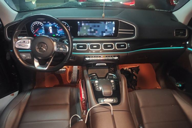 Used Mercedes-Benz GLS 2023 GLS 450 4MATIC Stylish Model Center Console