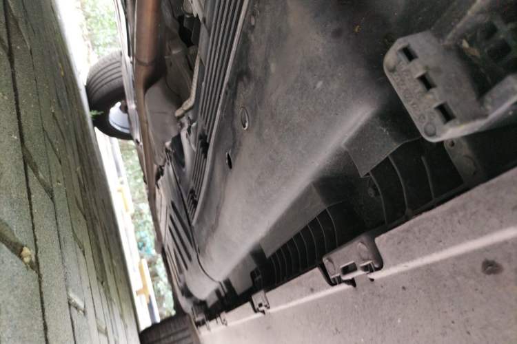 Used Mercedes-Benz GLS  Chassis Front Left