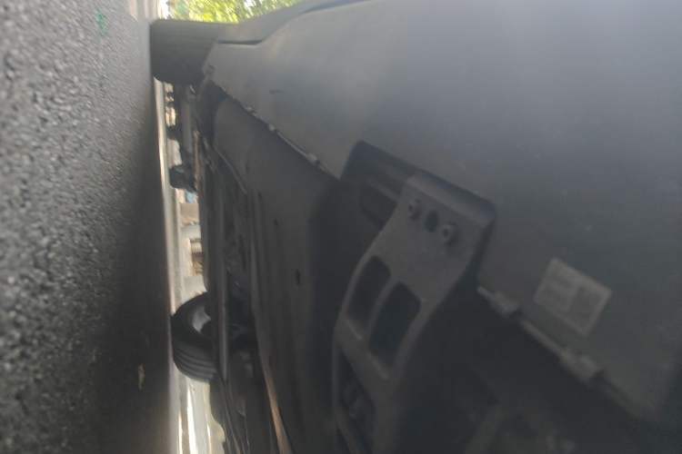 Used Mercedes-Benz GLS  Chassis Rear Left