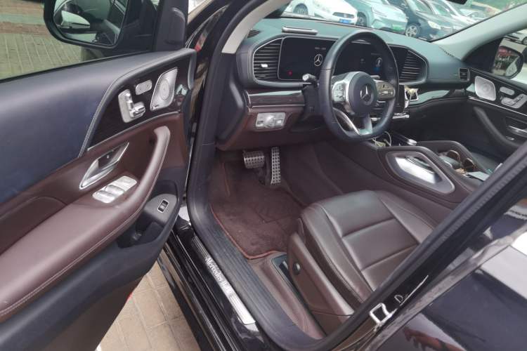 Used Mercedes-Benz GLS 2023 Refresh GLS 450 4MATIC Fashion Edition Driver Seat
