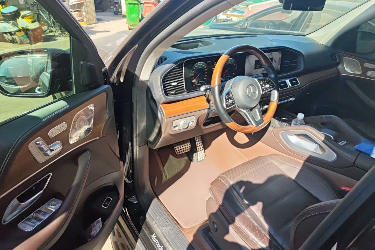 Used Mercedes-Benz GLS 2023 Refreshed GLS 450 4MATIC Luxury Edition Driver Seat