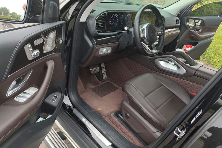 Used Mercedes-Benz GLS 2023 Second Facelift GLS 450 4MATIC Stylish Version Driver Seat
