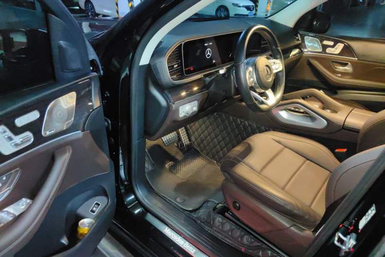 Used Mercedes-Benz GLS 2023 Refresh GLS 450 4MATIC Fashion Edition Driver Seat