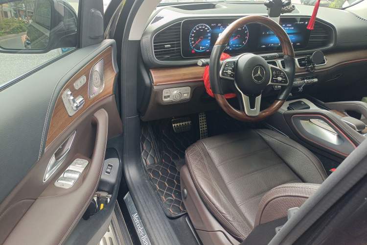Used Mercedes-Benz GLS 2023 GLS 450 4MATIC Luxury Model Driver Seat
