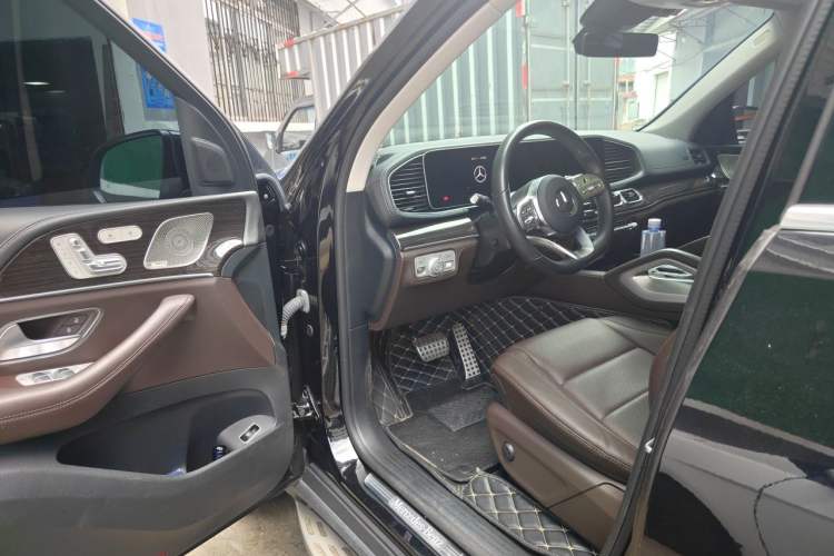 Used Mercedes-Benz GLS 2023 GLS 450 4MATIC Stylish Model Driver Seat
