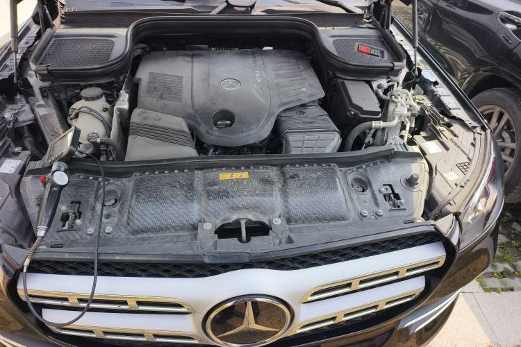Used Mercedes-Benz GLS 2023 Second Facelift GLS 450 4MATIC Stylish Version Engine Bay