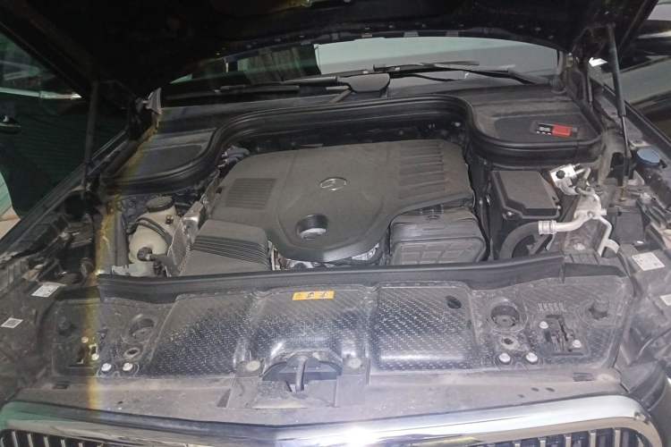 Used Mercedes-Benz GLS 2023 Second Facelift GLS 400 4MATIC Engine Bay