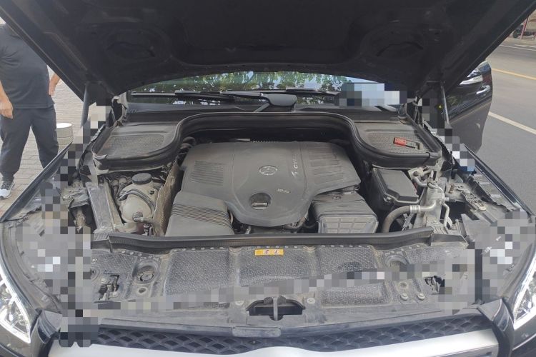 Used Mercedes-Benz GLS  Engine Bay
