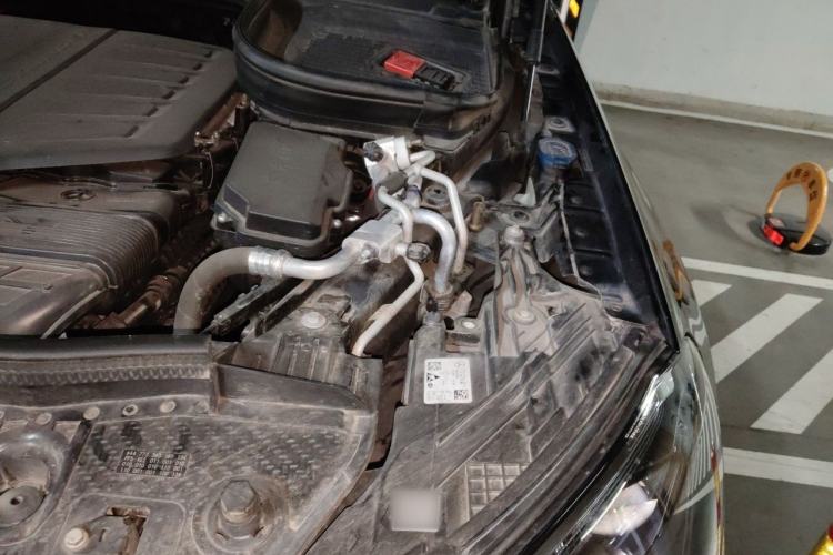 Used Mercedes-Benz GLS 2023 Second Facelift GLS 450 4MATIC Stylish Version Engine Bay Left