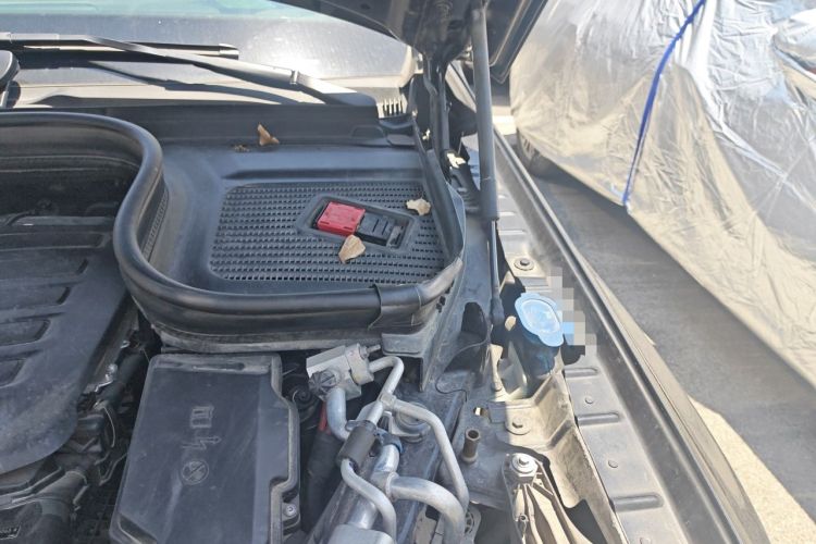 Used Mercedes-Benz GLS 2023 GLS 450 4MATIC Stylish Model Engine Bay Left