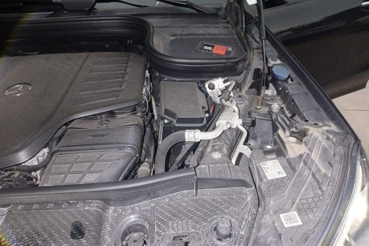 Used Mercedes-Benz GLS 2023 Second Facelift GLS 400 4MATIC Engine Bay Left