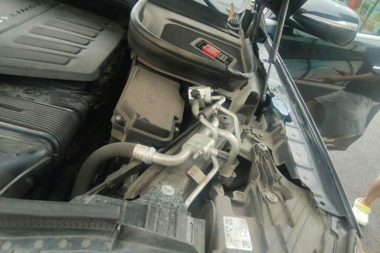 Used Mercedes-Benz GLS 2023 GLS 450 4MATIC Stylish Model Engine Bay Left