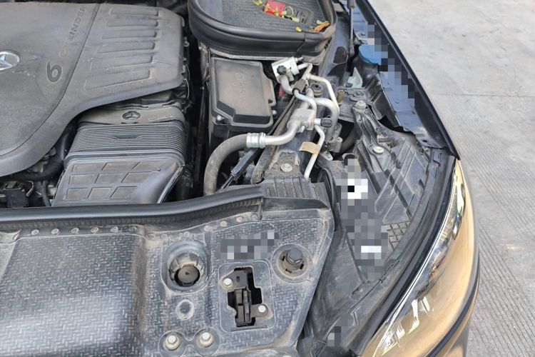 Used Mercedes-Benz GLS 2023 GLS 450 4MATIC Stylish Model Engine Bay Left