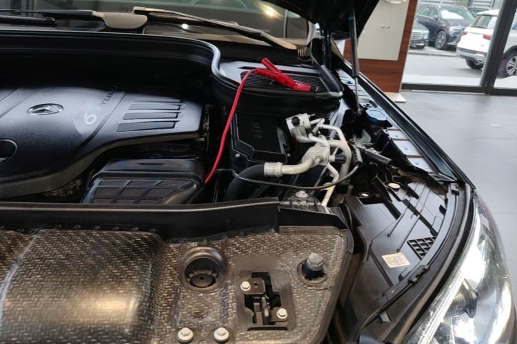 Used Mercedes-Benz GLS 2023 GLS 450 4MATIC Stylish Model Engine Bay Left