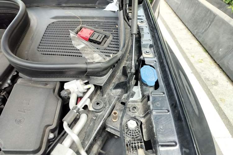Used Mercedes-Benz GLS  Engine Bay Left