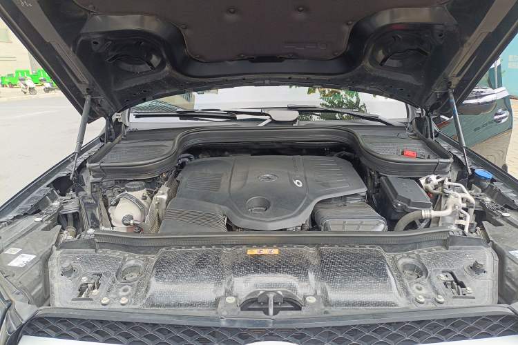 Used Mercedes-Benz GLS 2023 GLS 450 4MATIC Luxury Model Engine Bay