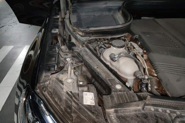 Used Mercedes-Benz GLS 2023 Second Facelift GLS 450 4MATIC Stylish Version Engine Bay Right