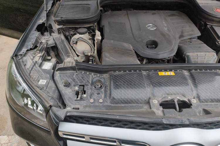 Used Mercedes-Benz GLS 2023 Second Facelift GLS 450 4MATIC Stylish Version Engine Bay Right