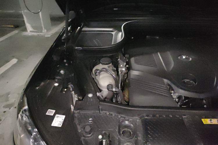 Used Mercedes-Benz GLS 2023 GLS 450 4MATIC Luxury Model Engine Bay Right