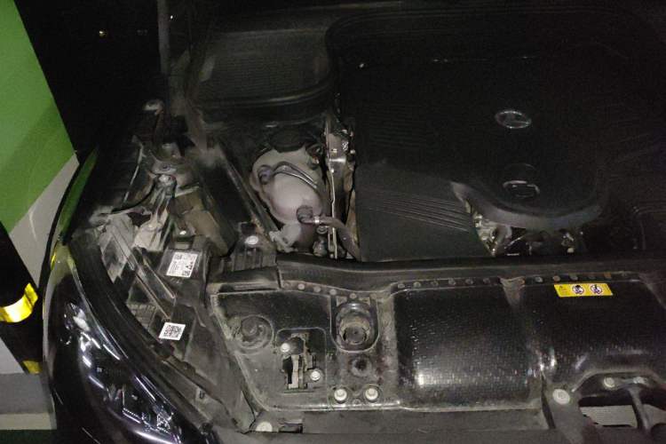 Used Mercedes-Benz GLS 2023 Second Facelift GLS 450 4MATIC Stylish Version Engine Bay Right