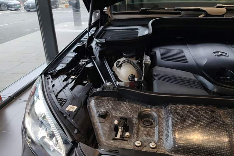 Used Mercedes-Benz GLS 2023 GLS 450 4MATIC Stylish Model Engine Bay Right