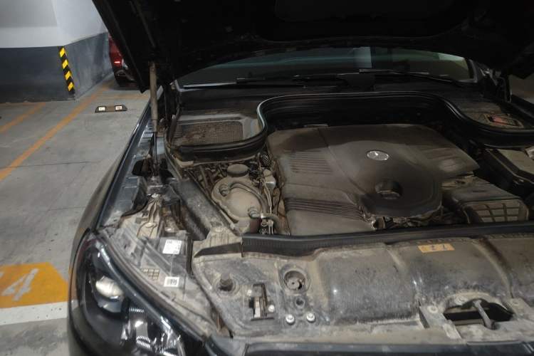 Used Mercedes-Benz GLS 2023 GLS 450 4MATIC Stylish Model Engine Bay Right