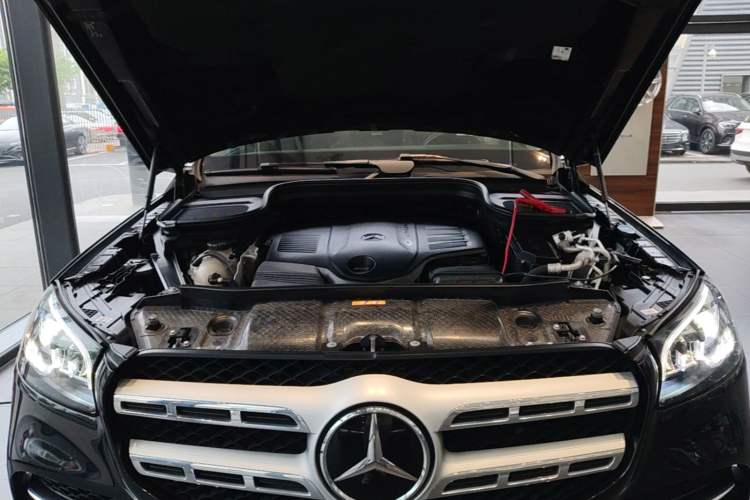 Used Mercedes-Benz GLS 2023 GLS 450 4MATIC Stylish Model Engine Bay