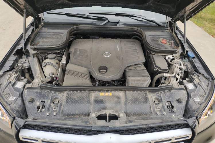 Used Mercedes-Benz GLS 2023 Second Facelift GLS 450 4MATIC Stylish Version Engine Bay
