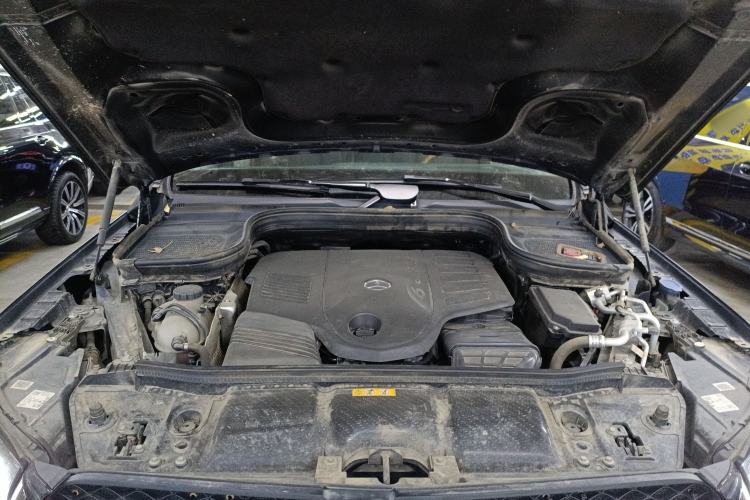 Used Mercedes-Benz GLS 2023 Second Facelift GLS 450 4MATIC Luxury Edition Engine Bay