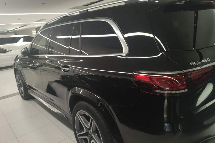 Used Mercedes-Benz GLS 2023 GLS 450 4MATIC Stylish Model Exterior 3