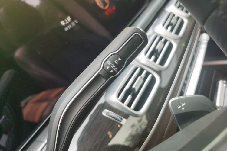 Used Mercedes-Benz GLS 2023 Refresh GLS 450 4MATIC Fashion Edition Gear Lever