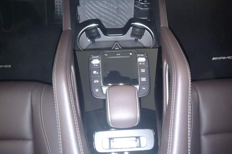 Used Mercedes-Benz GLS 2023 GLS 450 4MATIC Stylish Model Gear Lever