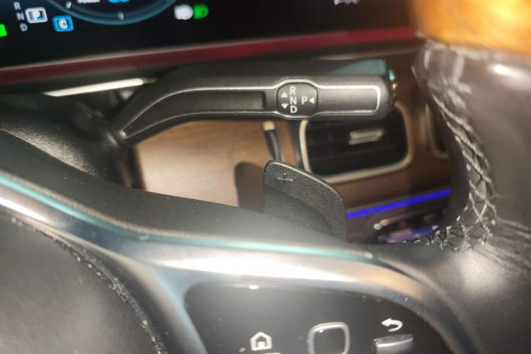 Used Mercedes-Benz GLS 2023 GLS 450 4MATIC Luxury Model Gear Lever
