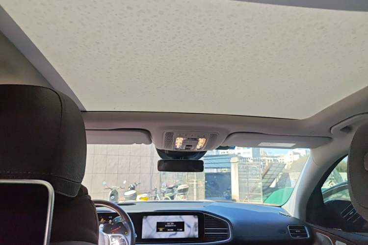 Used Mercedes-Benz GLS 2023 Refreshed GLS 450 4MATIC Luxury Edition Headliner