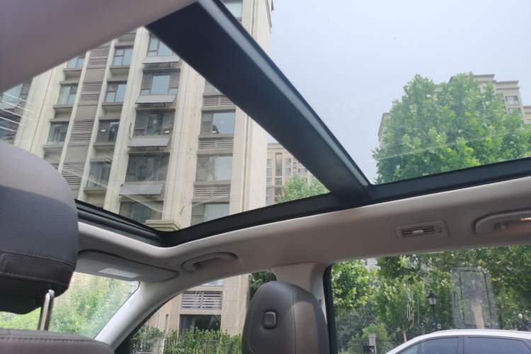 Used Mercedes-Benz GLS 2023 Refresh GLS 450 4MATIC Fashion Edition Headliner