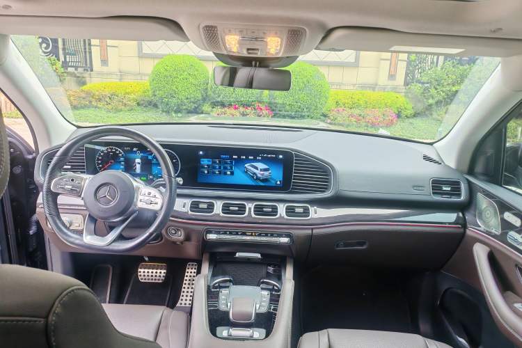 Used Mercedes-Benz GLS 2023 Refresh GLS 450 4MATIC Fashion Edition Headliner