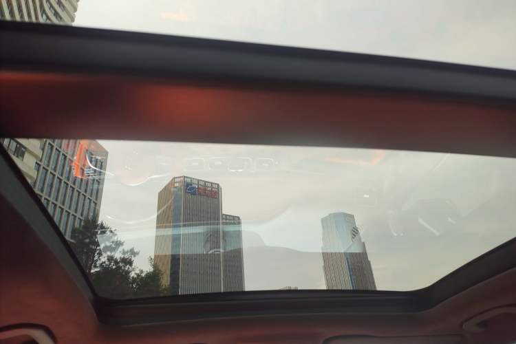 Used Mercedes-Benz GLS  Headliner