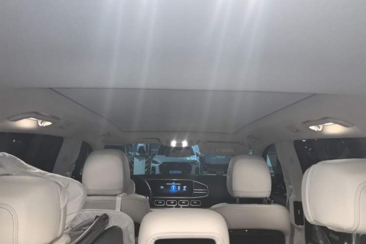 Used Mercedes-Benz GLS 2023 Refresh GLS 450 4MATIC Fashion Edition Headliner