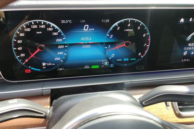 Used Mercedes-Benz GLS 2023 GLS 450 4MATIC Luxury Model Instrument Cluster