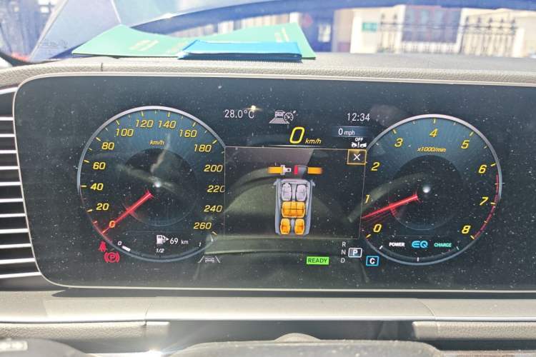 Used Mercedes-Benz GLS 2023 GLS 450 4MATIC Stylish Model Instrument Cluster