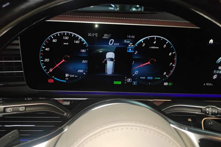 Used Mercedes-Benz GLS 2023 Refreshed GLS 450 4MATIC Luxury Edition Instrument Cluster