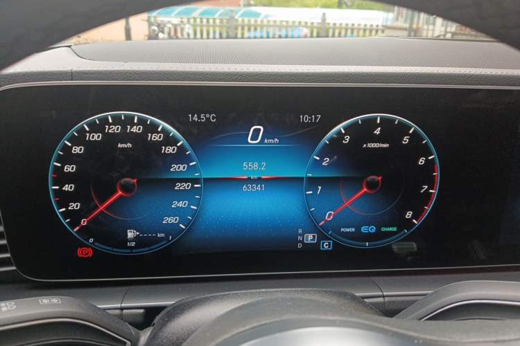 Used Mercedes-Benz GLS 2023 GLS 450 4MATIC Stylish Model Instrument Cluster