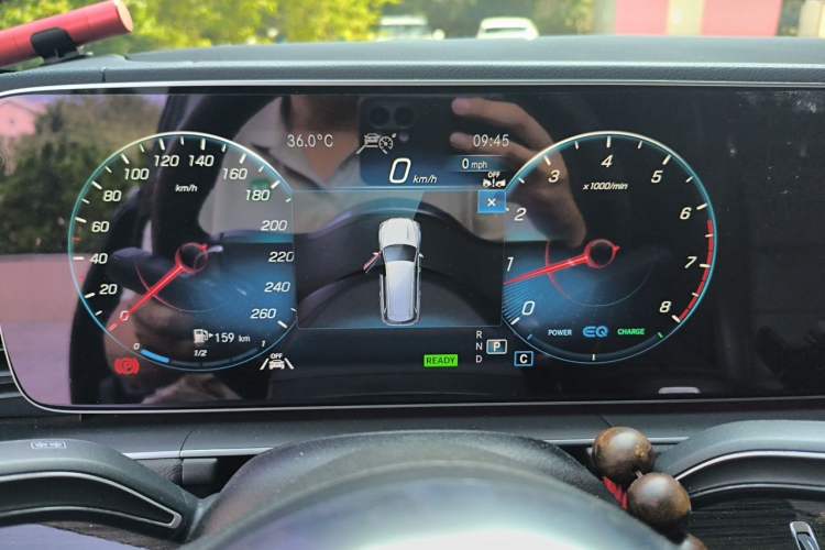 Used Mercedes-Benz GLS 2023 GLS 450 4MATIC Stylish Model Instrument Cluster
