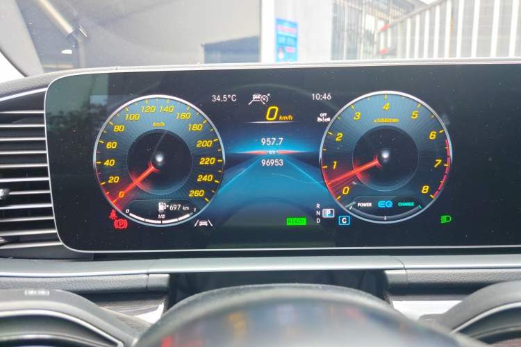Used Mercedes-Benz GLS 2023 GLS 450 4MATIC Stylish Model Instrument Cluster