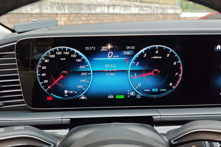 Used Mercedes-Benz GLS 2023 Second Facelift GLS 450 4MATIC Stylish Version Instrument Cluster